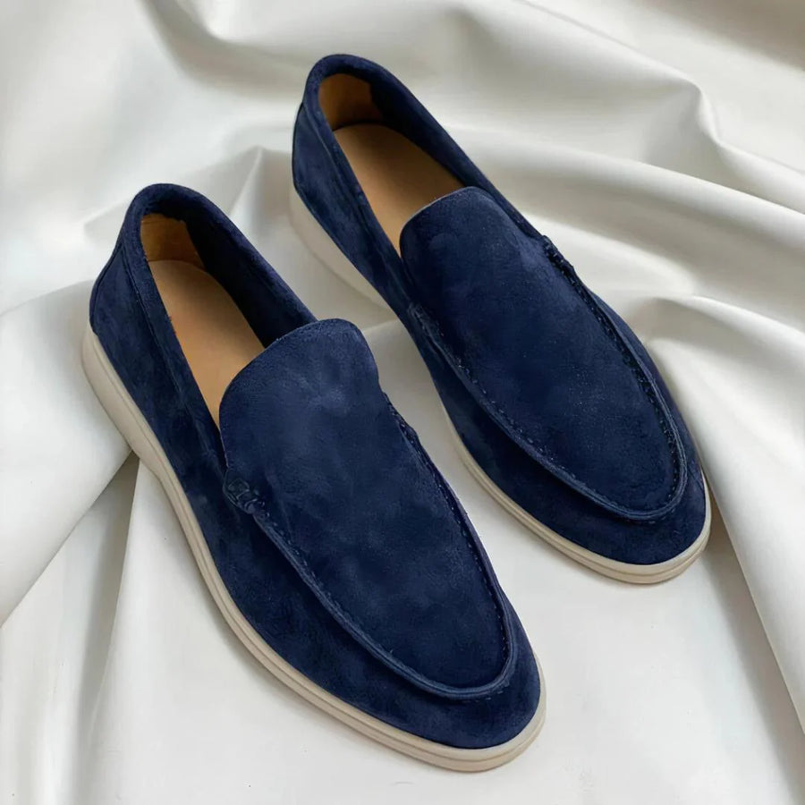Clara Domínguez | Elegantes mocasines de ante