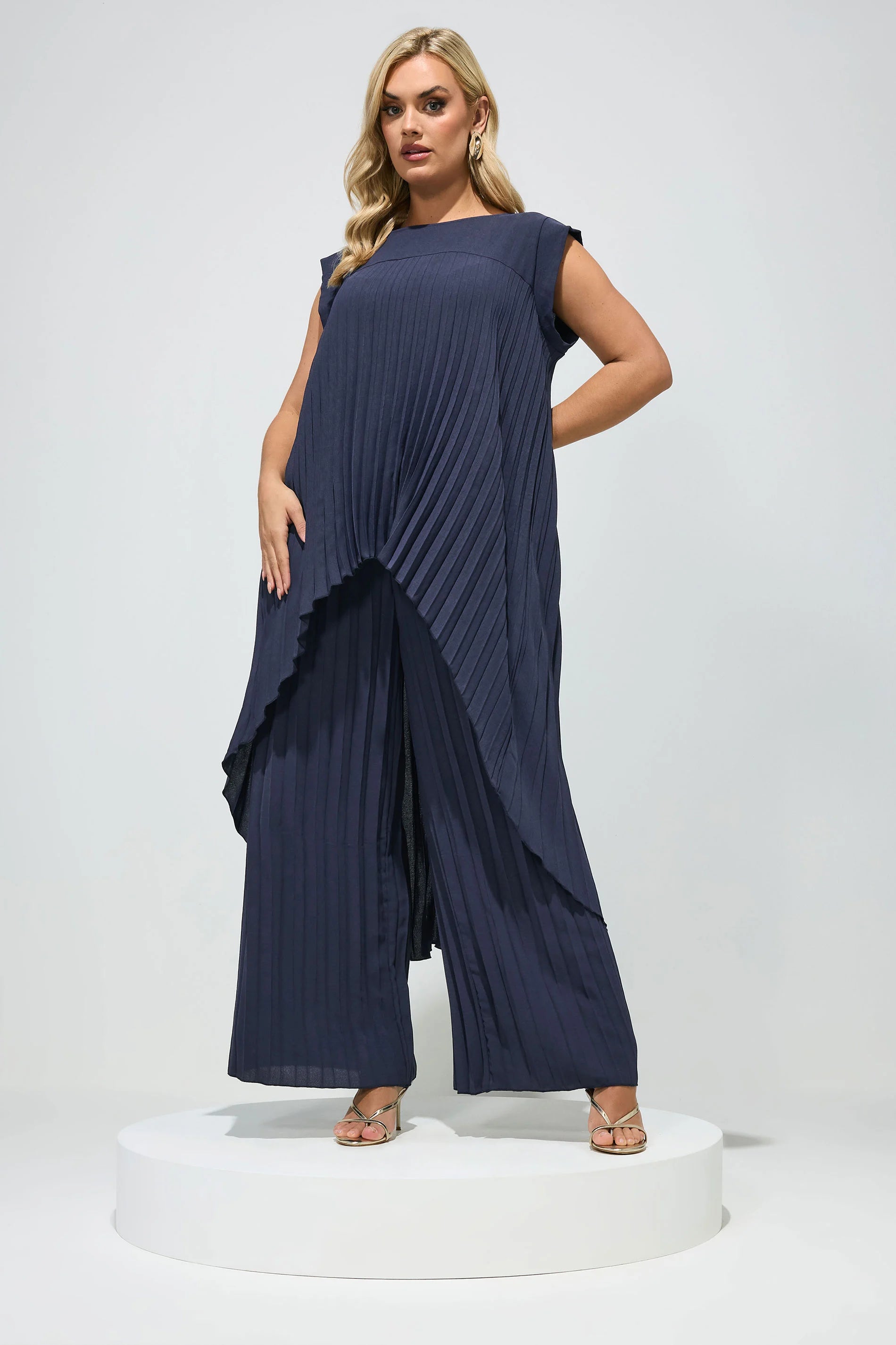 Curve | Conjunto plisado