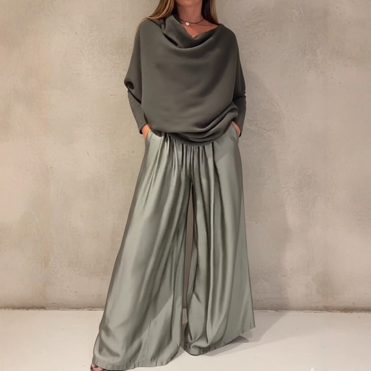Gala | Elegante traje con hombros descubiertos