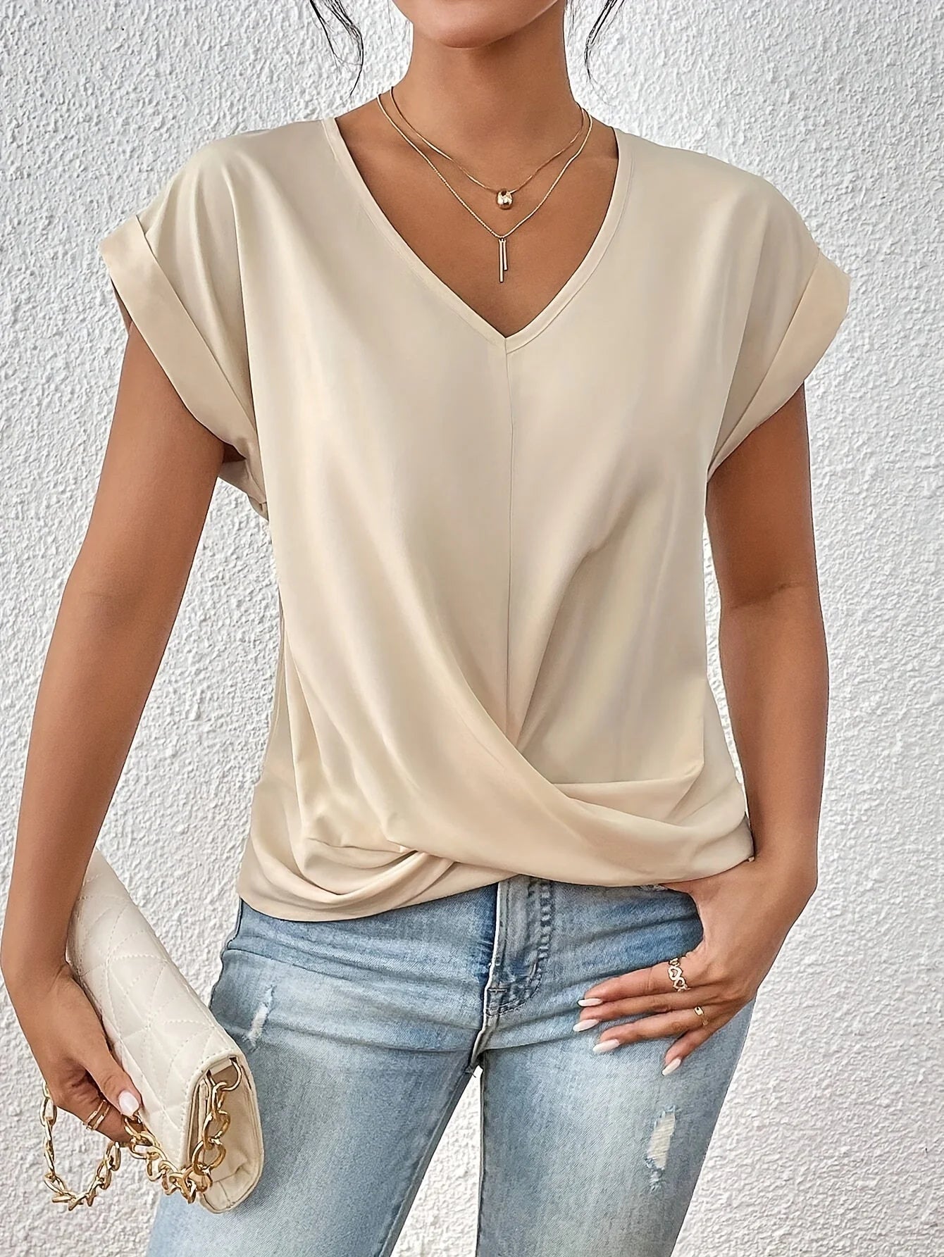 Cleo | Camiseta con escote corazón