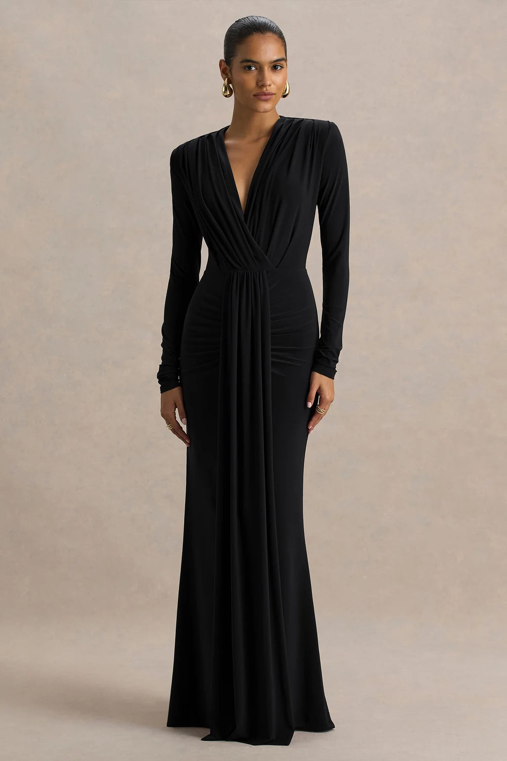 Chiara | Vestido largo burdeos con escote pronunciado y detalles fruncidos
