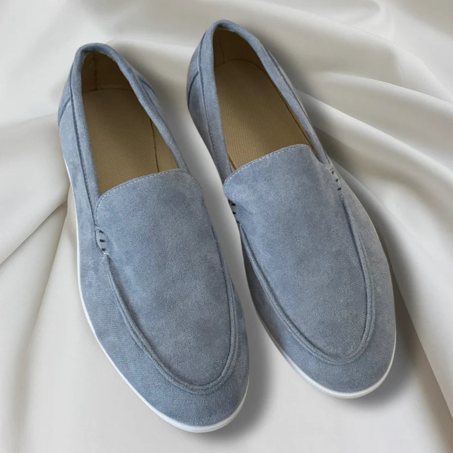 Clara Domínguez | Elegantes mocasines de ante