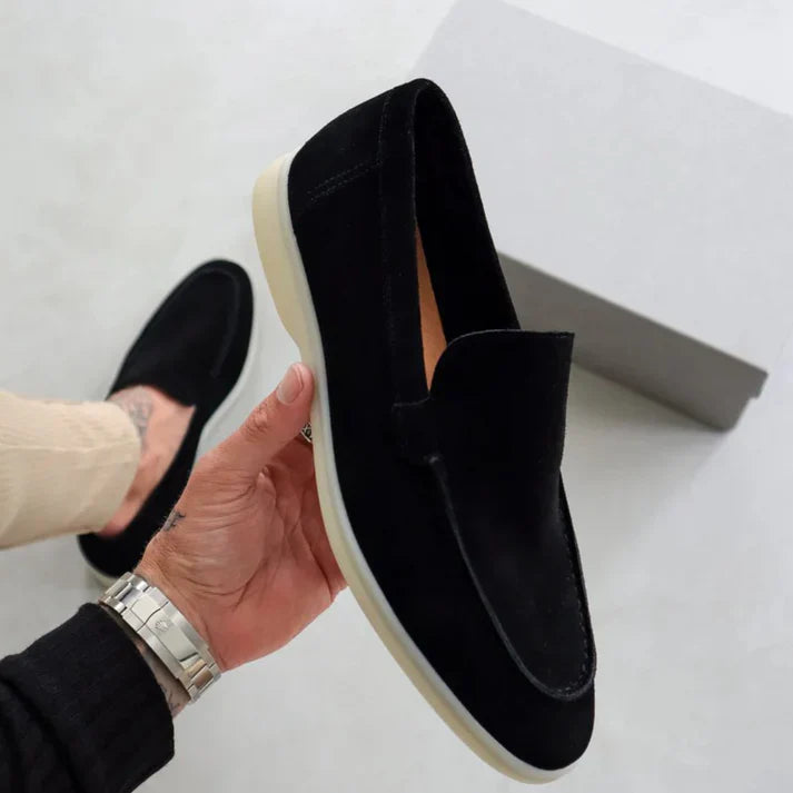 Clara Domínguez | Elegantes mocasines de ante