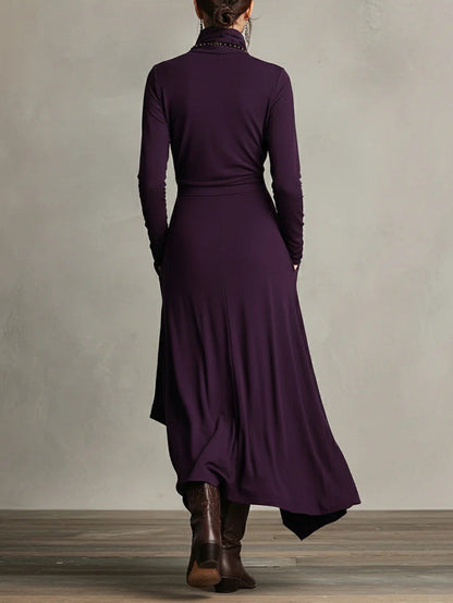 Sandra | Vestido largo plisado asimétrico con cuello alto morado