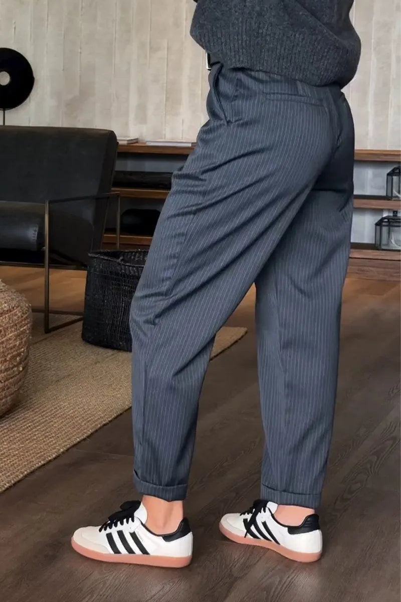 MATHILDA | PANTALONES ELEGANTE Y FLATTERING CON RAYAS