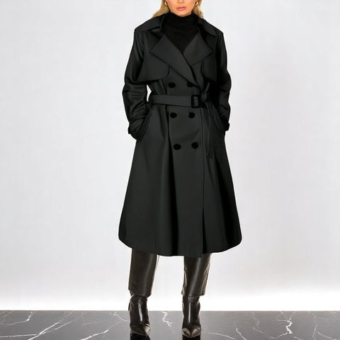 Clara Domínguez | Elegante y atemporal trench con cinturón